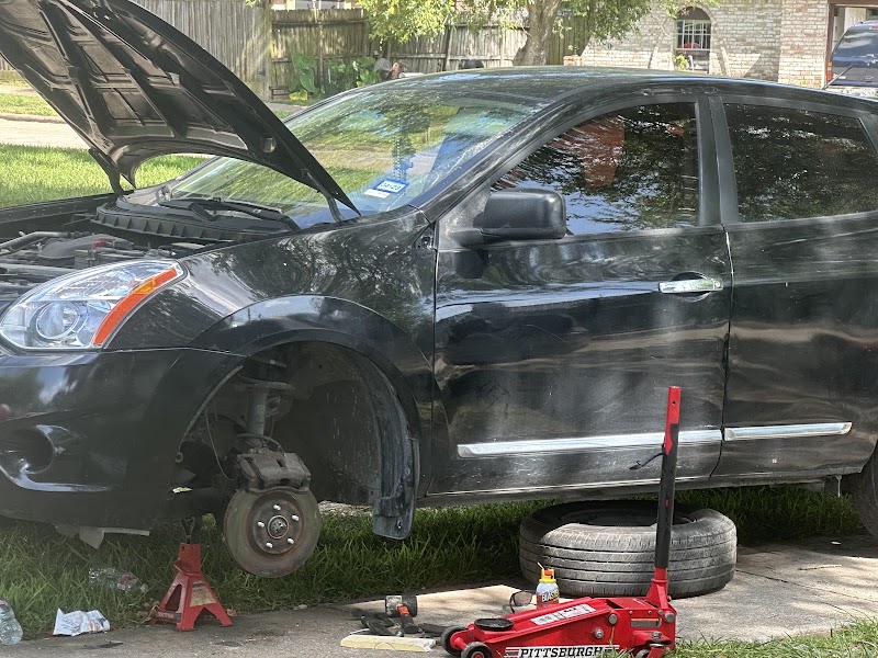 AA-Mobile-Mechanics-google-photo