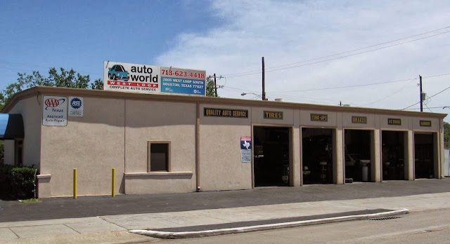 Auto-World-West-Loop-google-photo