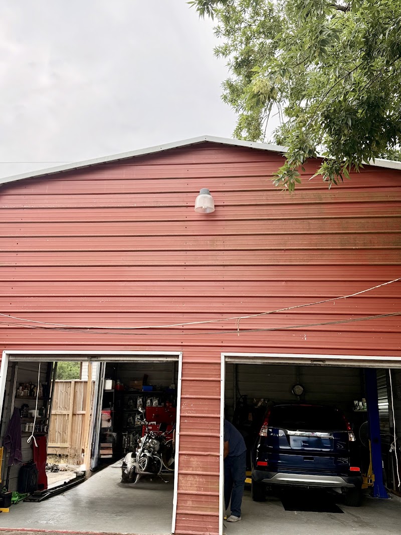 DJ Auto Your Garage