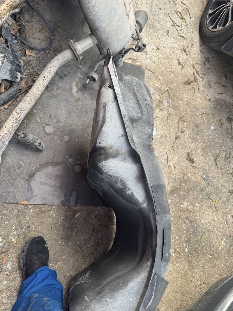 Donkey’s Garage