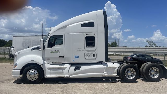 E-038-J-Fleet-and-Truck-Services-google-photo