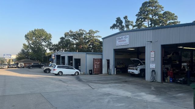Elliott-8217-s-Auto-Repair-038-Diesel-Perfomance-google-photo