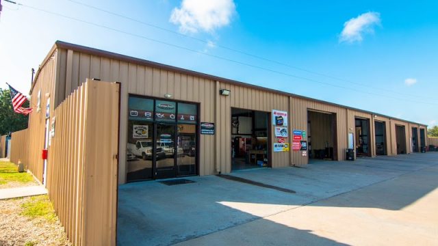 Garage-Guys-Automotive-google-photo