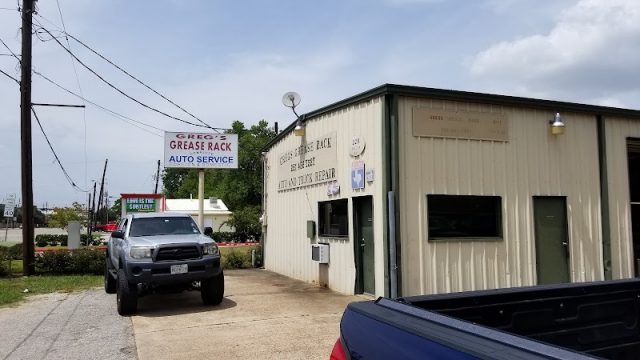 Greg-8217-s-Grease-Rack-google-photo