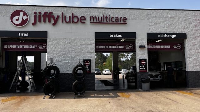 Jiffy-Lube-google-photo-12