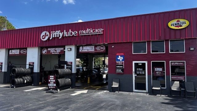 Jiffy-Lube-google-photo-15
