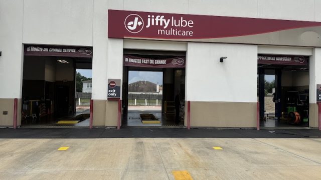 Jiffy-Lube-google-photo-17