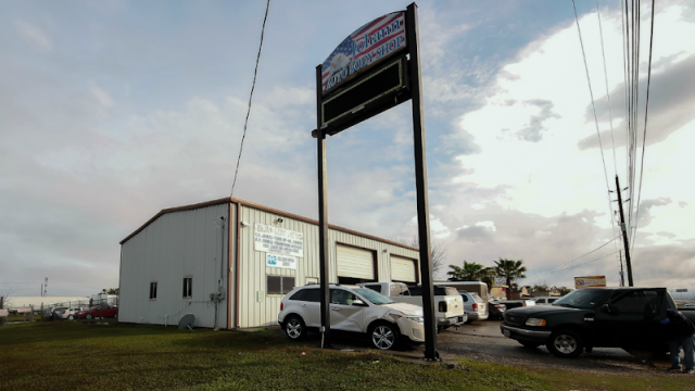 Johann-Auto-Body-Shop-google-photo