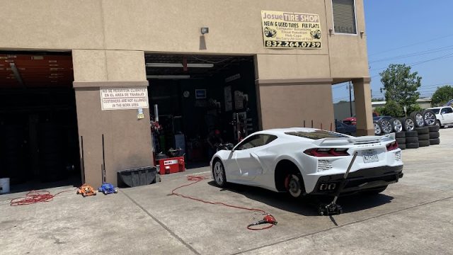 Josue-Tire-Shop-google-photo