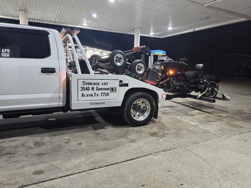 Lawrence-Wrecker-Service-google-photo