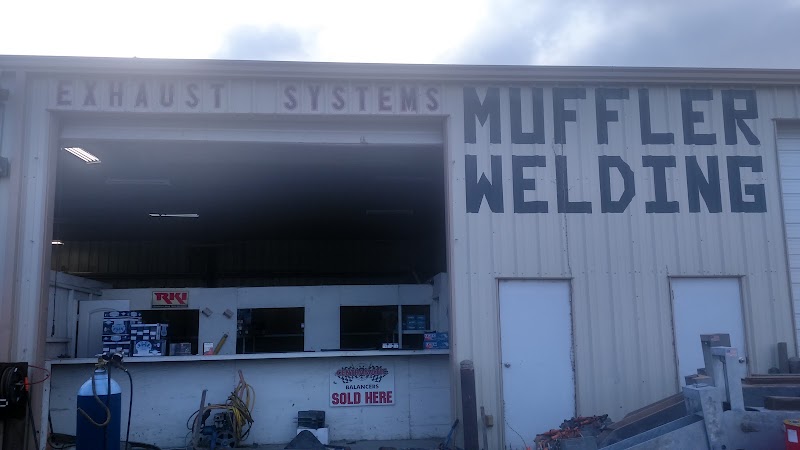 Pako’s Muffler Shop
