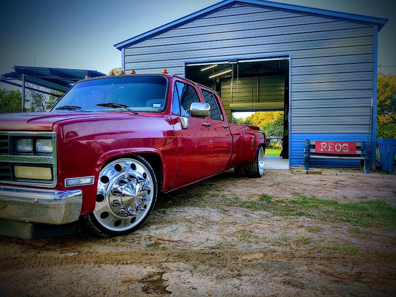 Reo-8217-s-Garage-google-photo