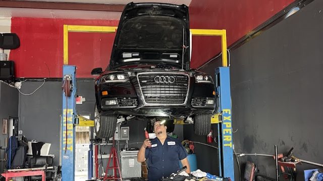 The-Expert-Mechanic-google-photo