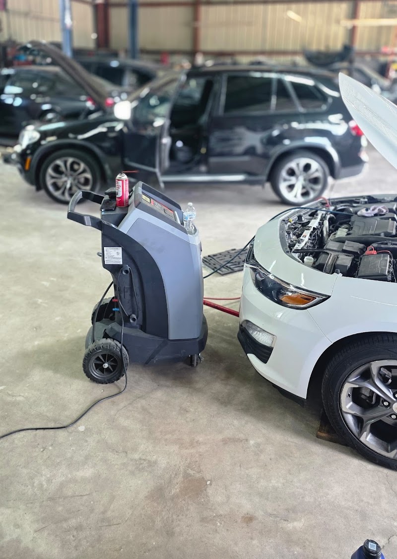 Uro Motors