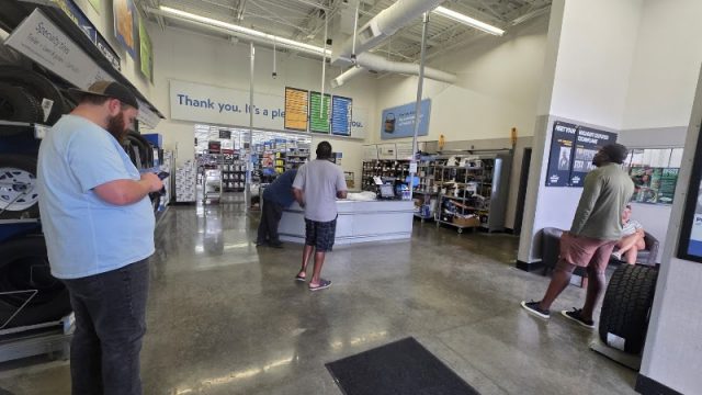 Walmart-Auto-Care-Centers-google-photo