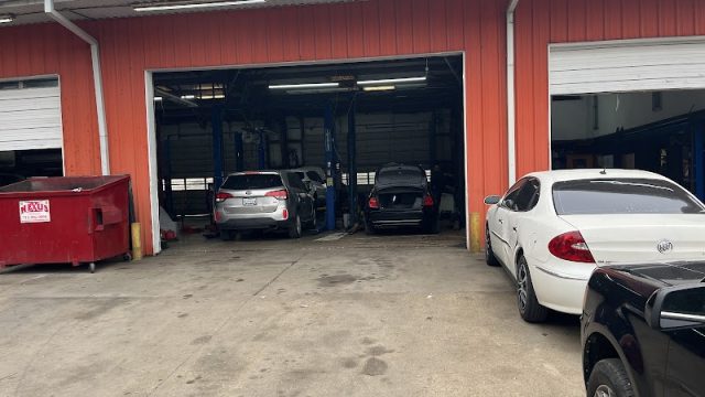 We-Fix-Cars-google-photo